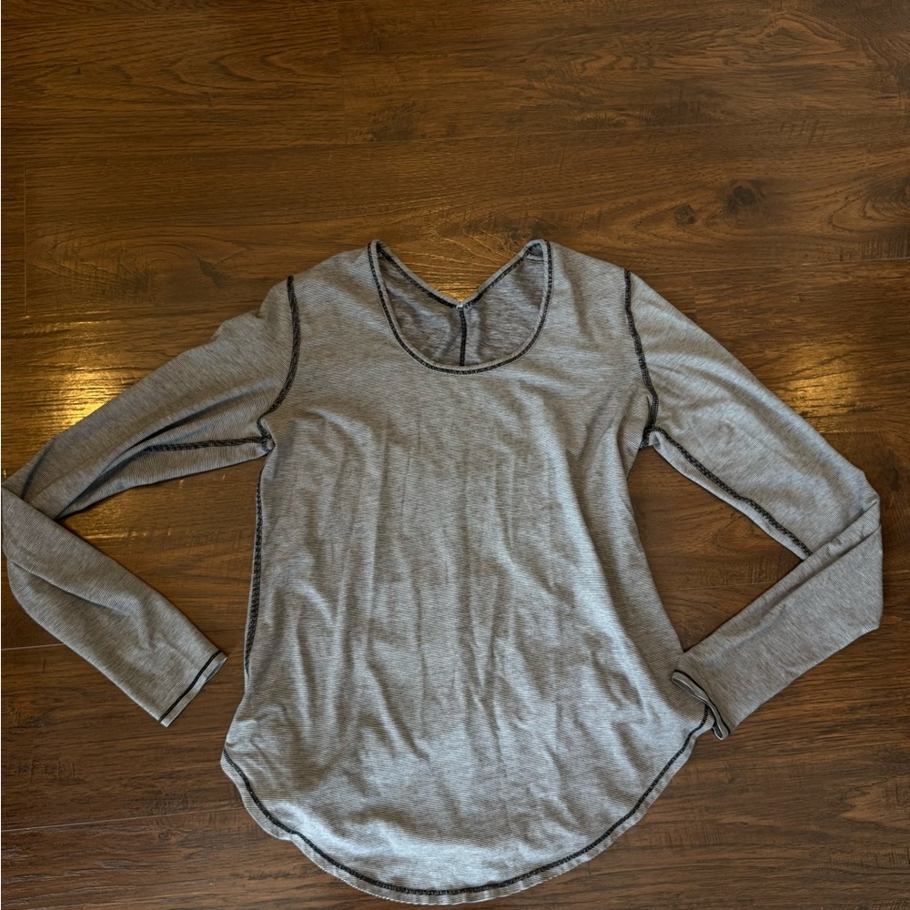 Lululemon Grey and Black Long Sleeve